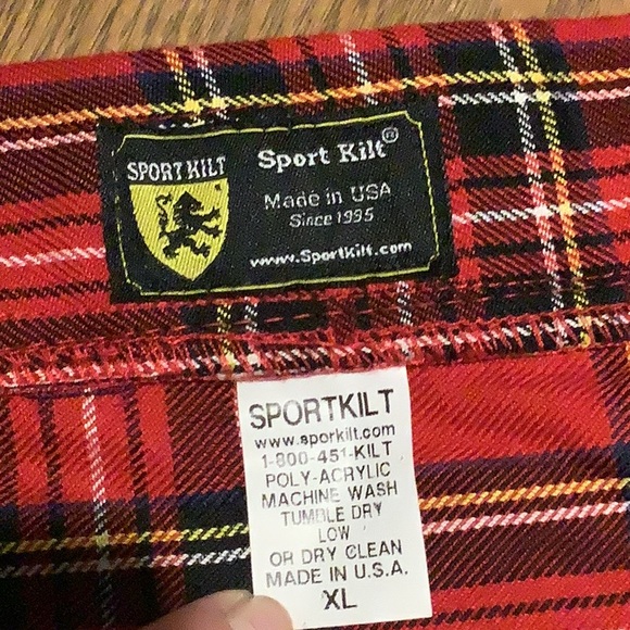 Original ‘Sportskilt’ traditional kilt in red tartan pattern. - Picture 3 of 9